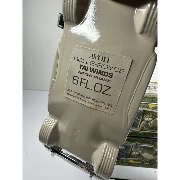 Vintage AVON Rolls - Royce Car decanter Deep Woods After Shave FULL w/ Box Retro - Picture 9 of 11